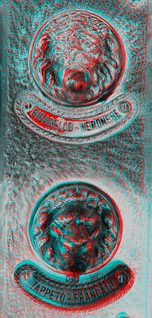 ITALY, Venice, doorbells_0001_55bw