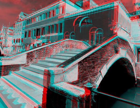 ITALY, Venice, Bridge view_0011r_55bw