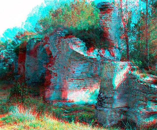 FRANCE, Ruins nr PdG_0003anaVU