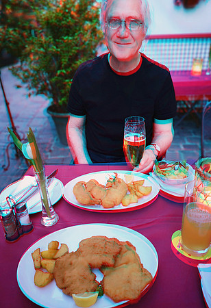 Austria, Vienna, Gasthaus am Spittelberg, Ron and chicken schnitzel_0005ana